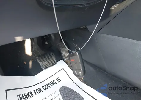 2022 Jeep Compass Latitude 4X4 z USA, uszkodzony, nr VIN 3C4NJDBB1NT164490